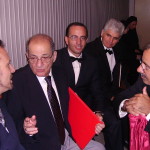 Il M° Filippo Veniero con il M° Giuseppe Polese, Direttore del Coro Jubilate Deo, il Presidente del Coro Jubilate Deo Salvatore Langella e altri coristi (2 ottobre 2005).